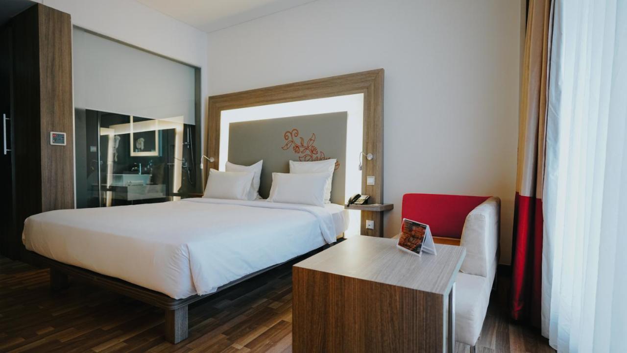 Novotel Banjarmasin Airport Banjarbaru Zewnętrze zdjęcie